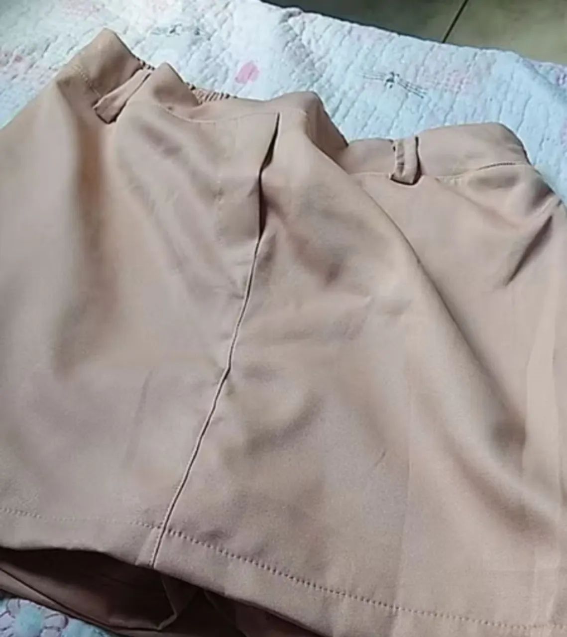 Saia Short de Alfaiataria Bege Plus Size zona leste 