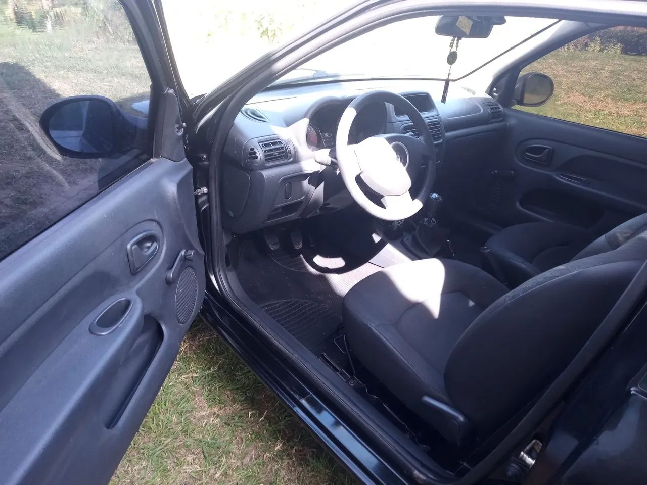 Clio 2015 baixo km segundo dono ,aceito troca maior valor,acima de 2016 - Foto 5