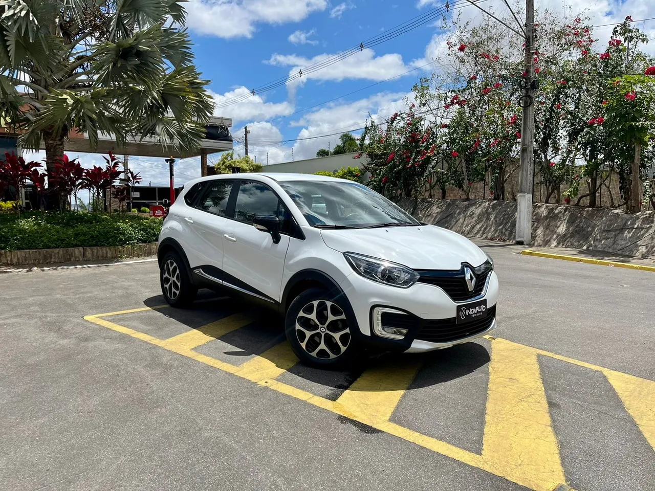 RENAULT CAPTUR Intense 2.0 16V Flex 5p Aut.