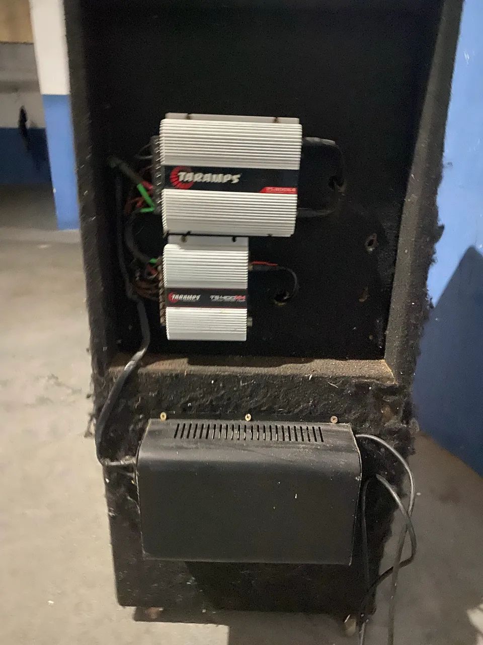 Vendo ou troco em som menor celular jbl  - Foto 2