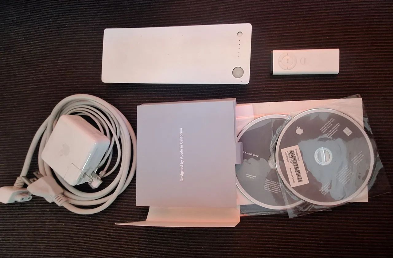 Macbook A1181 2006 - Computadores e Desktops - São Jerônimo