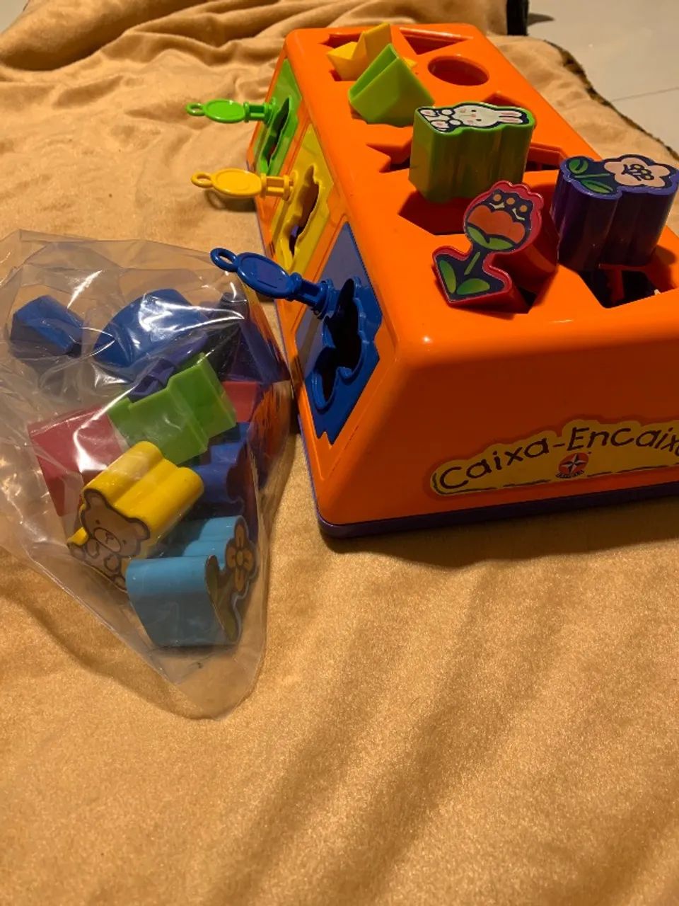 Brinquedo caixa e encaixa da Estrela - 1 ano - Foto 2
