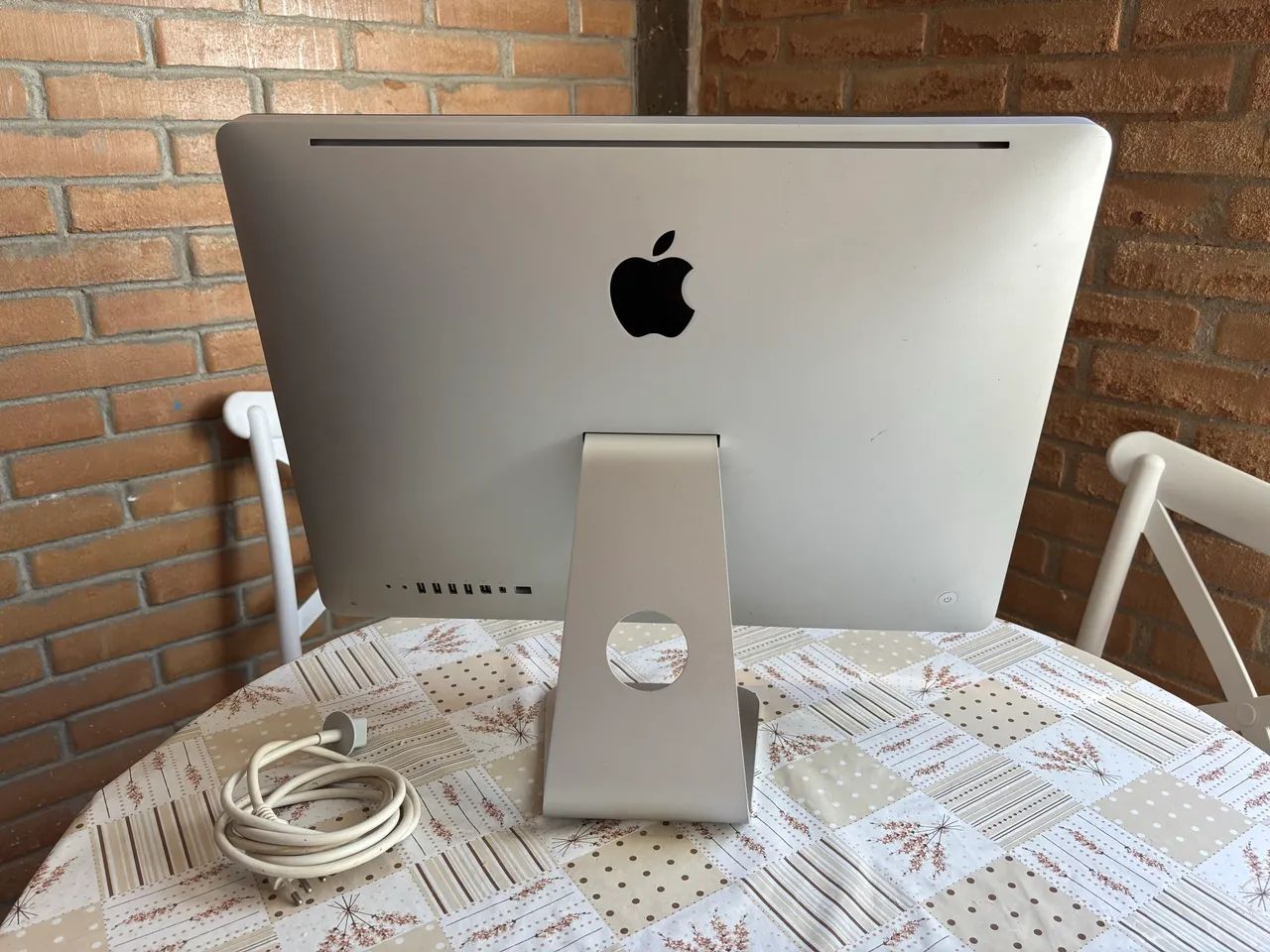 iMac Apple 2010 21.5 Polegadas SSD 256,12 RAM,AMD Radeom Pro (Leia a Descrição) - Foto 4