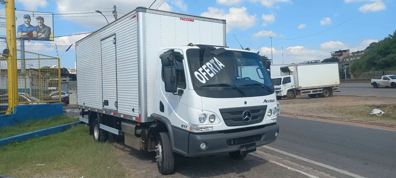 Caminh ão   Okm  817 com bau - Foto 2