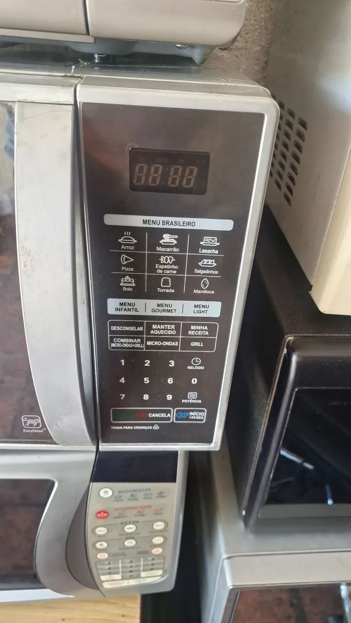Micro-ondas LG espelhado 110v  - Foto 2