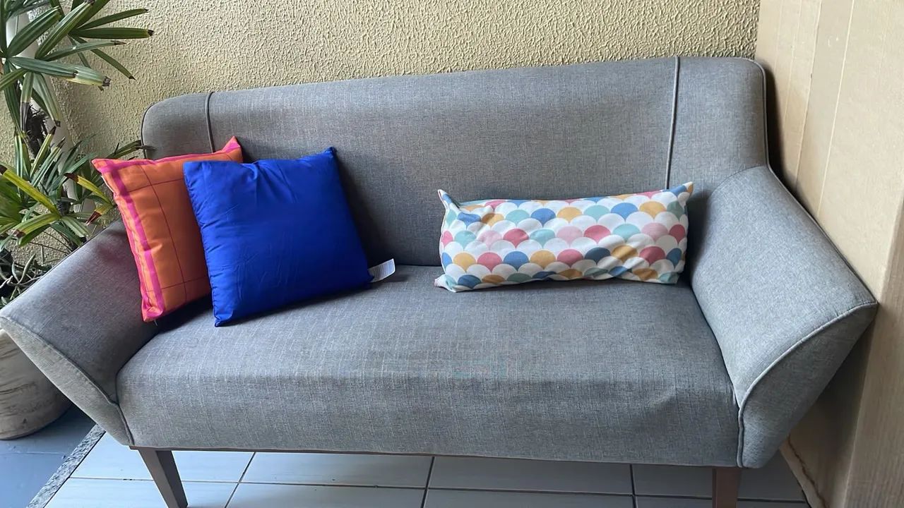 Vendo sofá estilo namoradeira da Jacaúna Móveis  - Foto 2