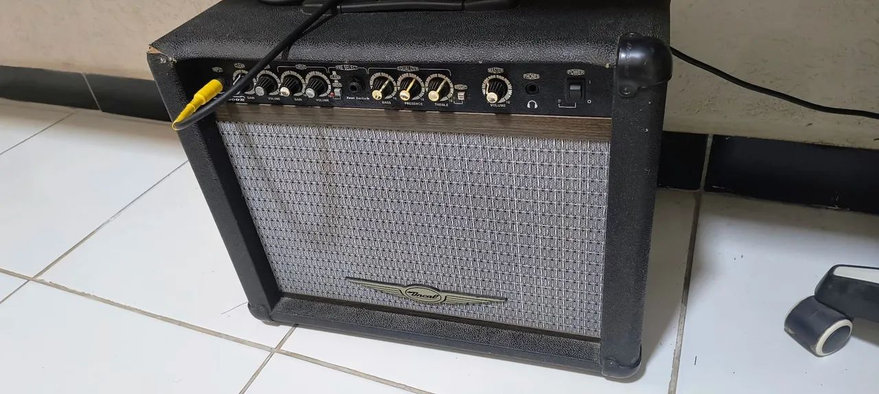 Amplificador de guitarra 
