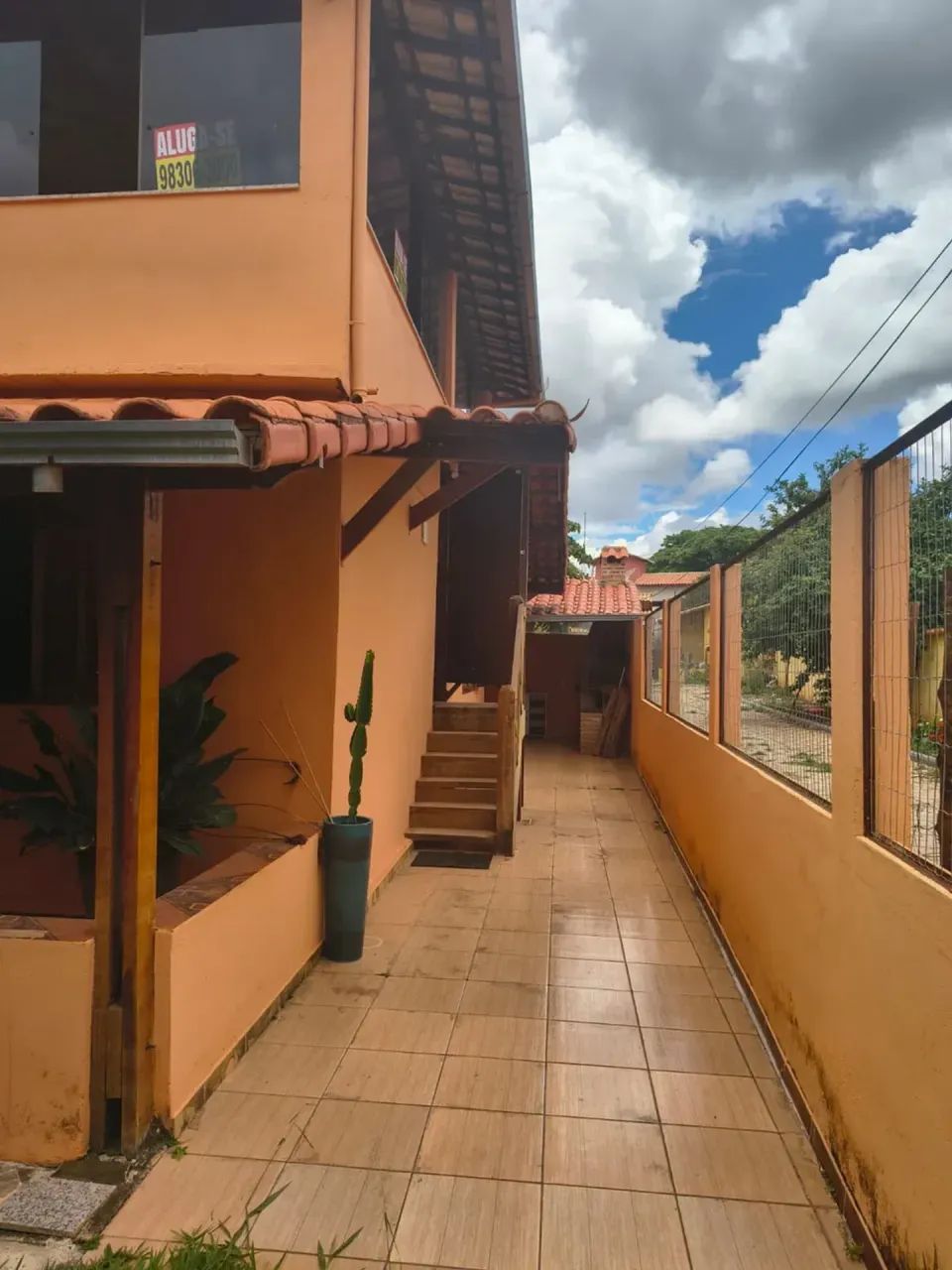 Casa com 2 quartos sendo 1 suíte 3 banheiros 2 vagas - Foto 5
