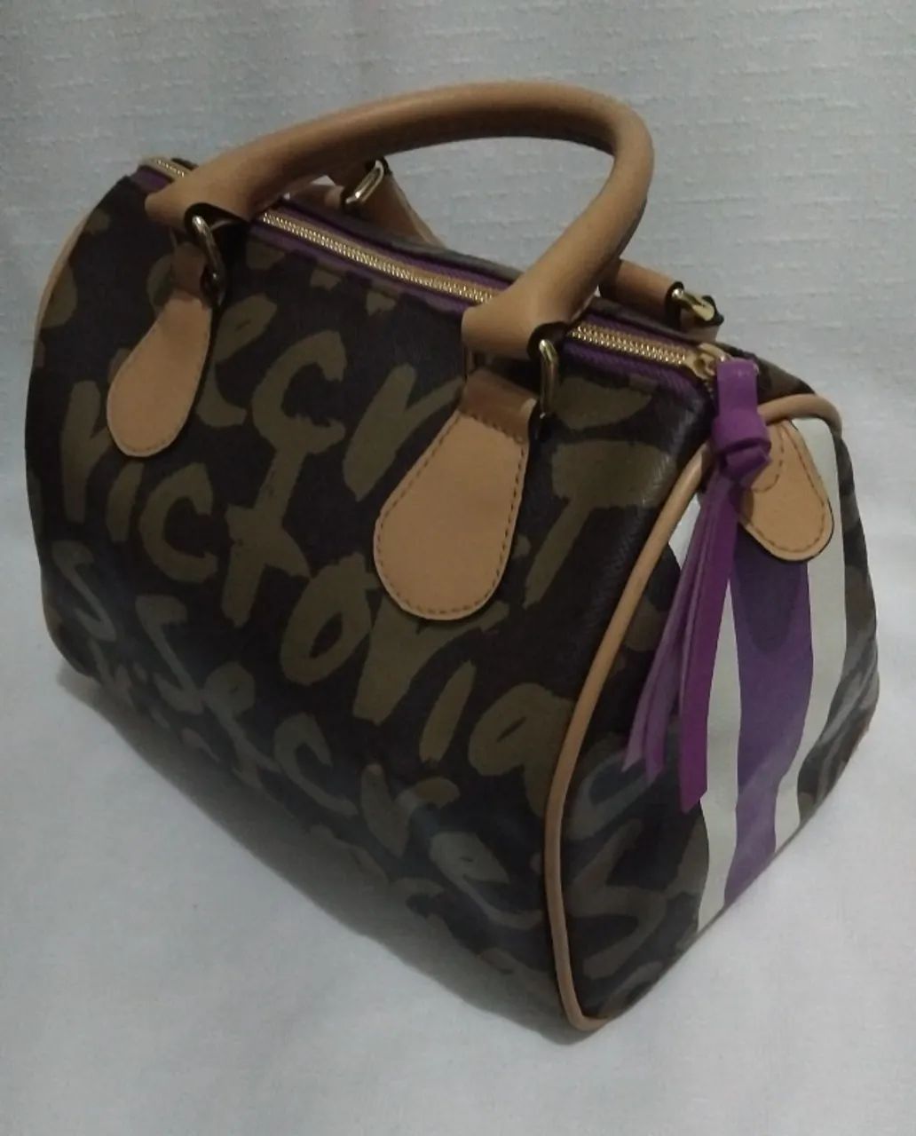 bolsa baú estilo speedy da victoria secrets original com grafites - Leia a descrição. - Foto 5