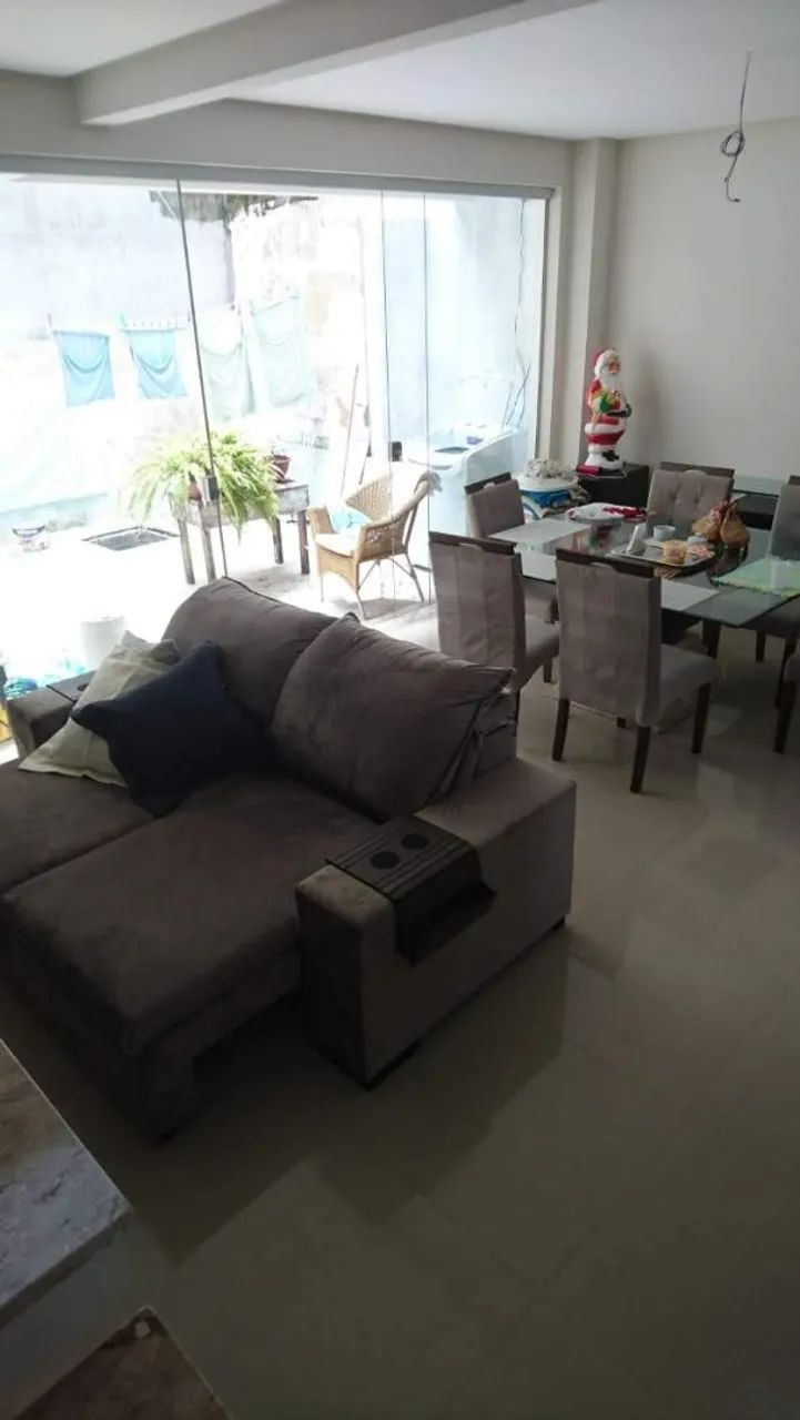 Vendo bela residência 
