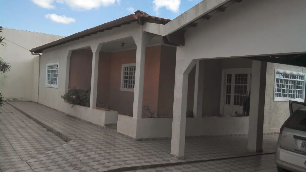 Casa em lote 700m - Foto 2