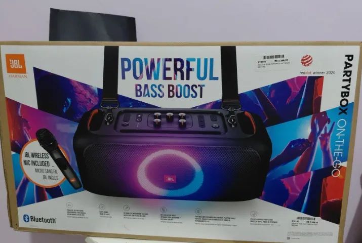 Caixa de Som JBL PartyBox On The Go (com microfone) - Foto 5