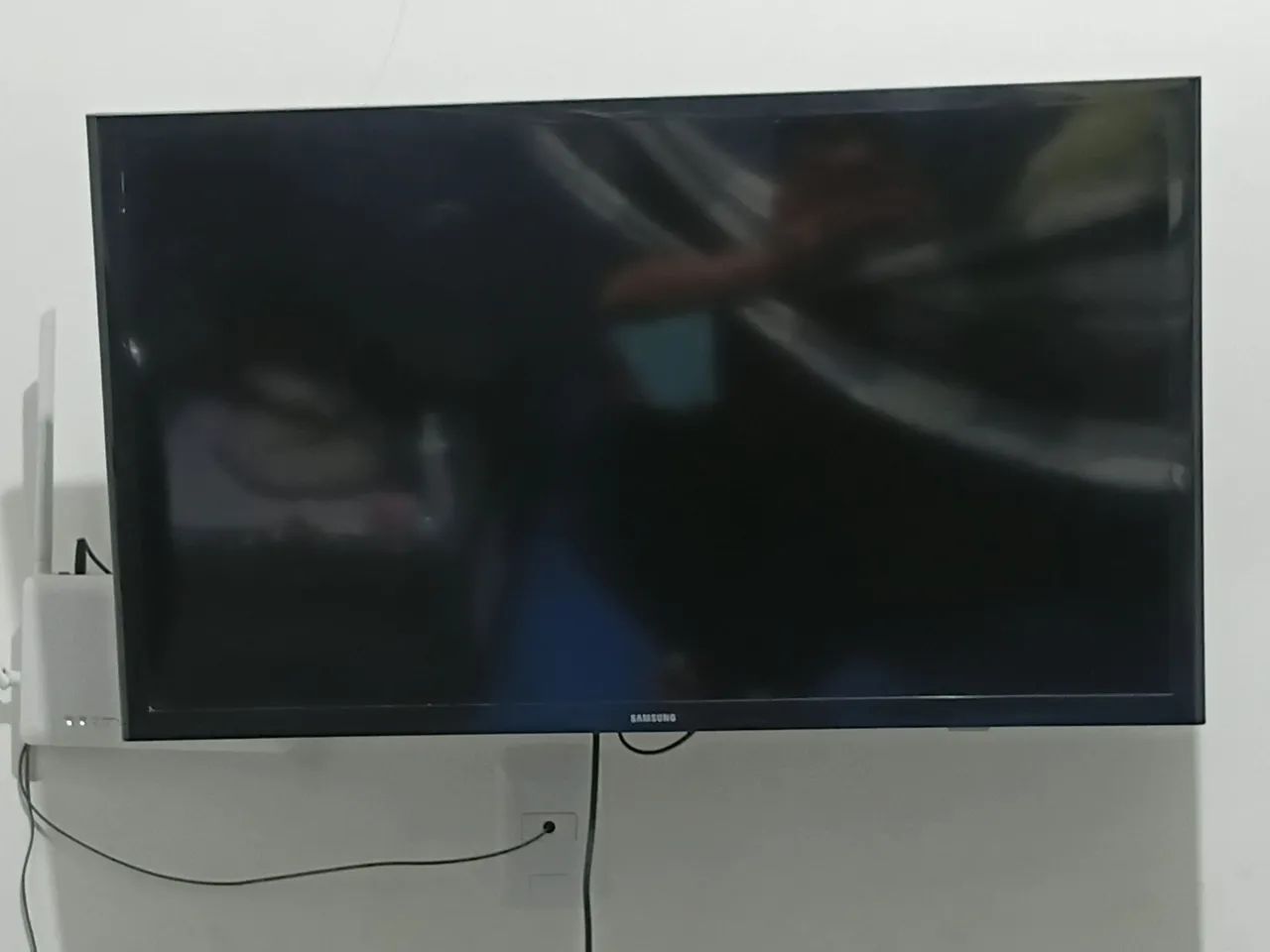 Televisão 32 - Foto 2