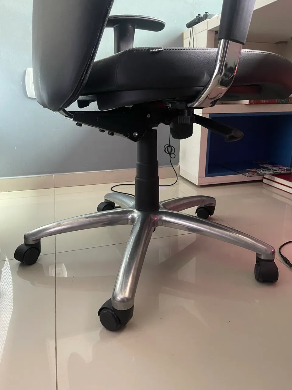 Cadeira De Escritorio nova  - Foto 2