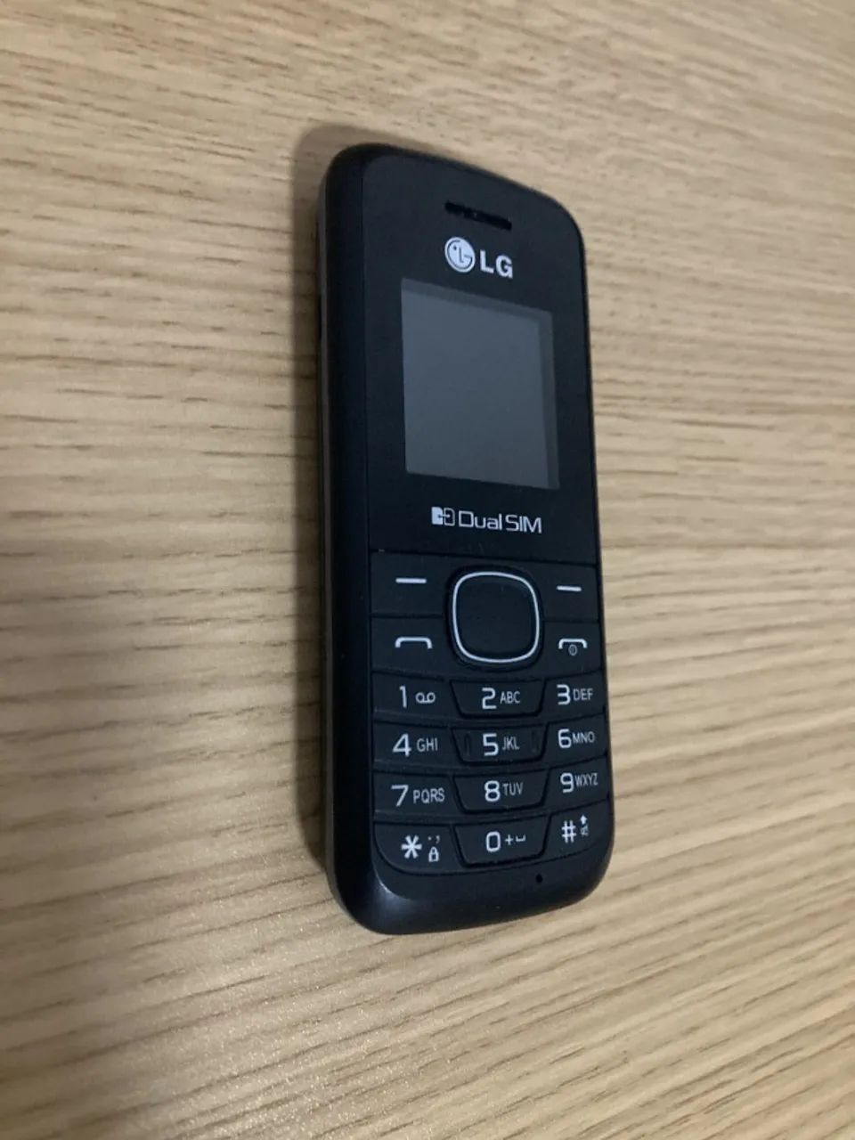 Celular simples LG B220 DualSIM 32MB