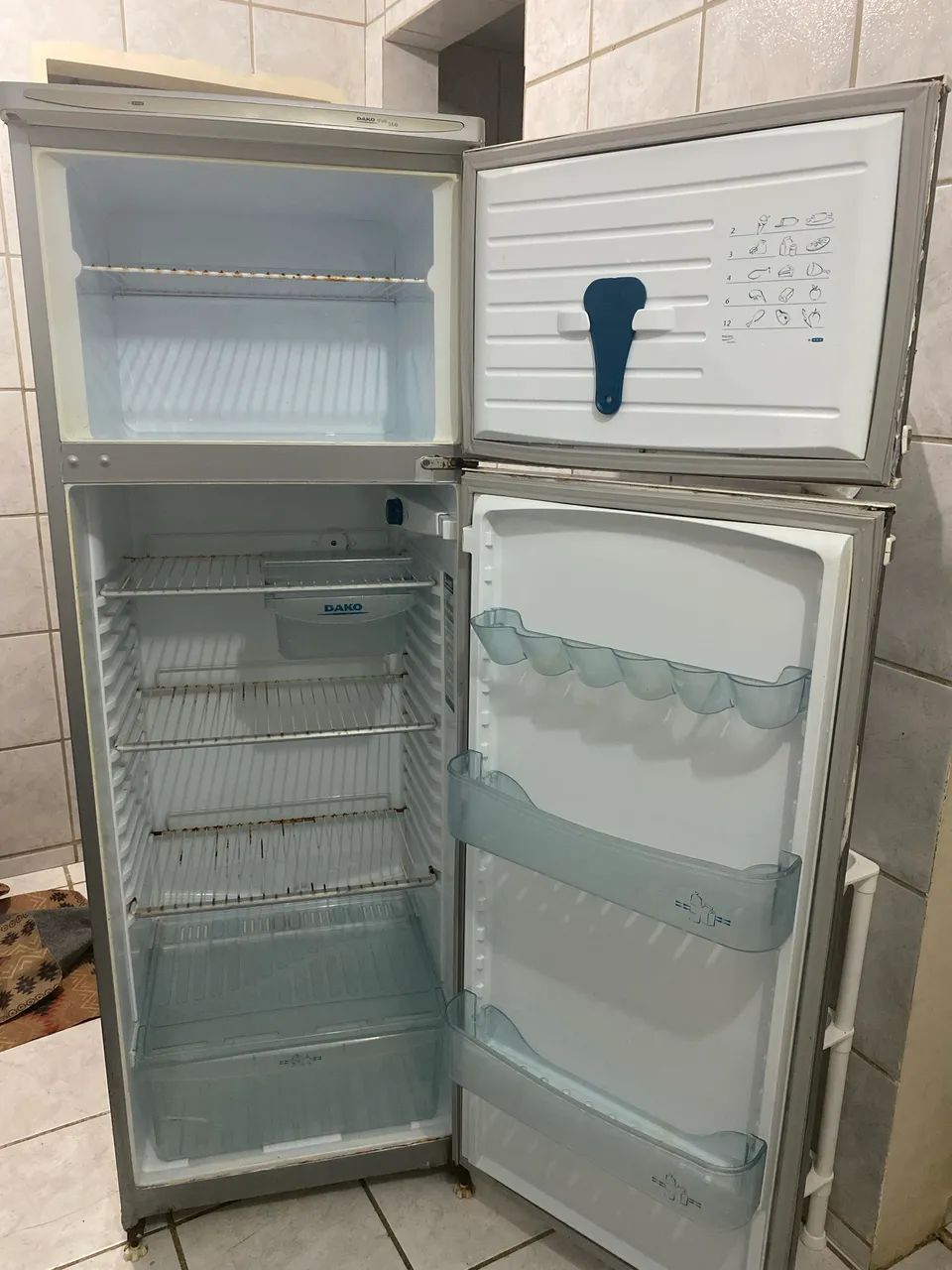 GELADEIRA 2 PORTAS *81 350,00 - Foto 3