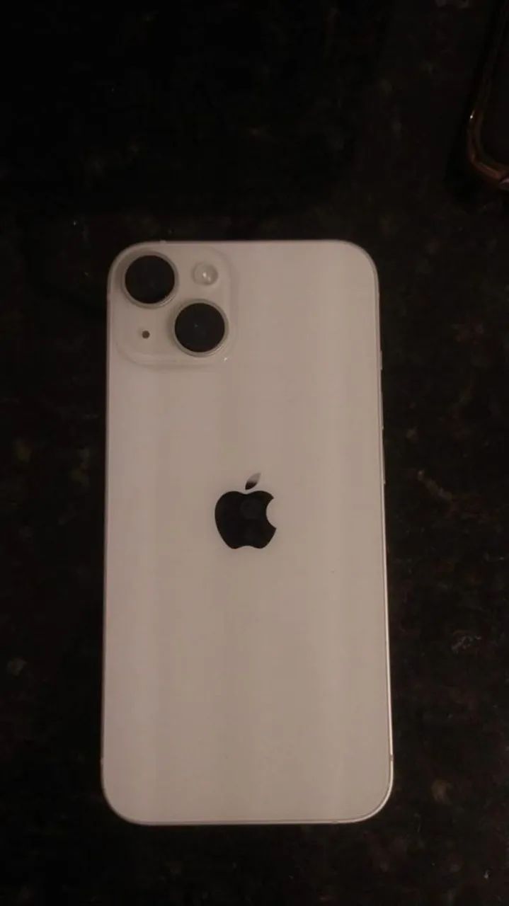 iPhone semi novo 
