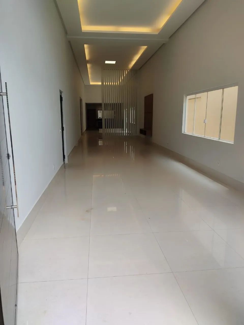 4 suítes uma master com closet e banheira - Foto 3