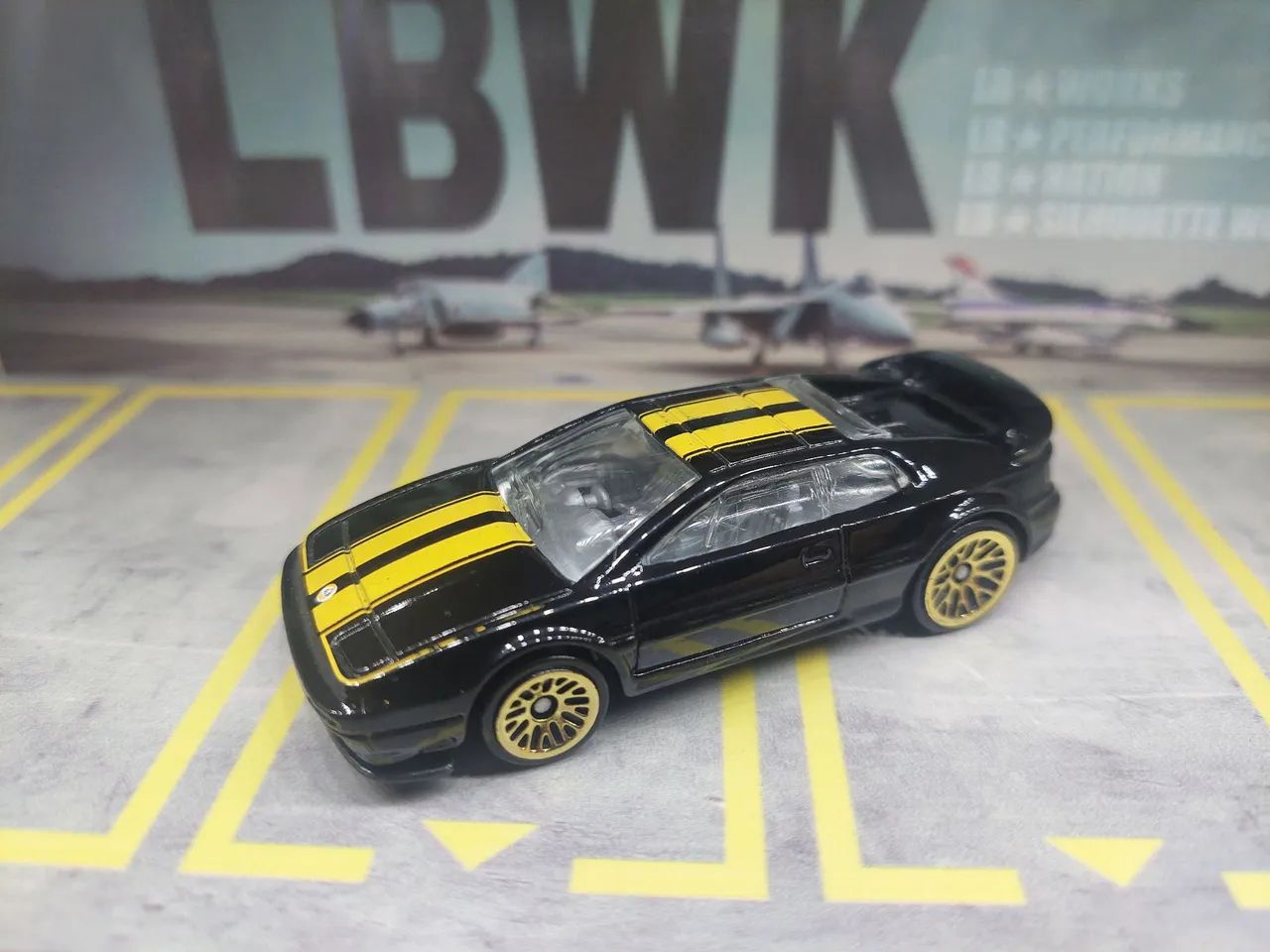 Hot Wheels Lotus e Maserati combo - Foto 4