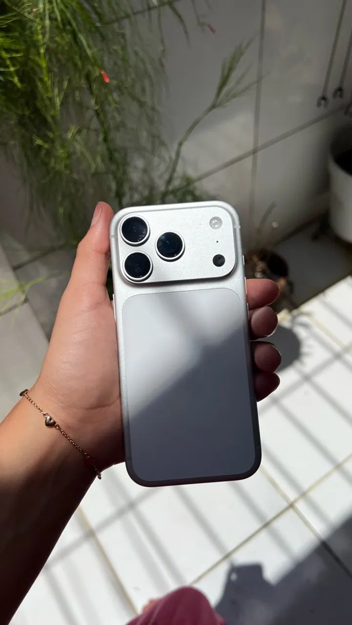 iPhone 17 pro silver - Foto 3