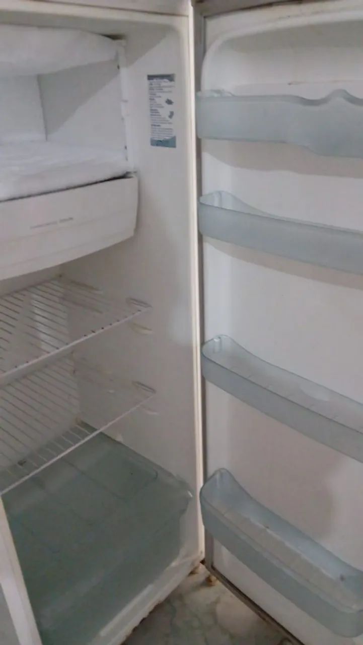 Vendo geladeira  - Foto 2