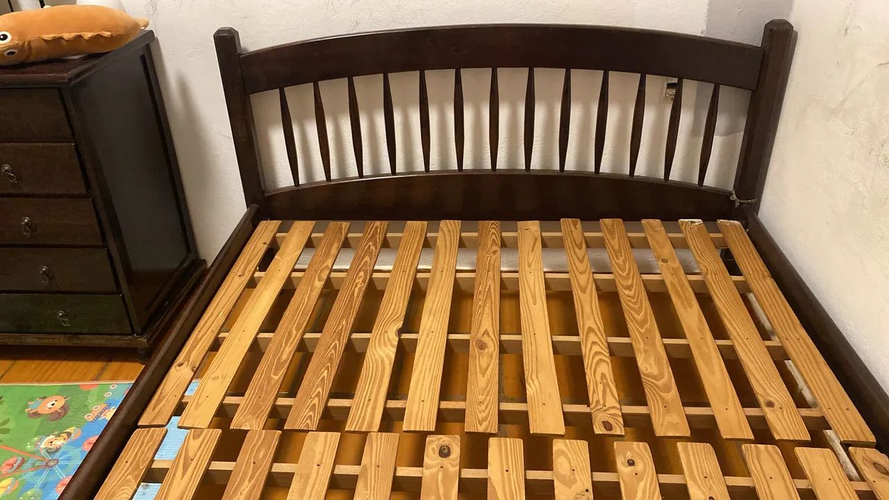 Cama em Imbuia Queen Linda - Foto 3