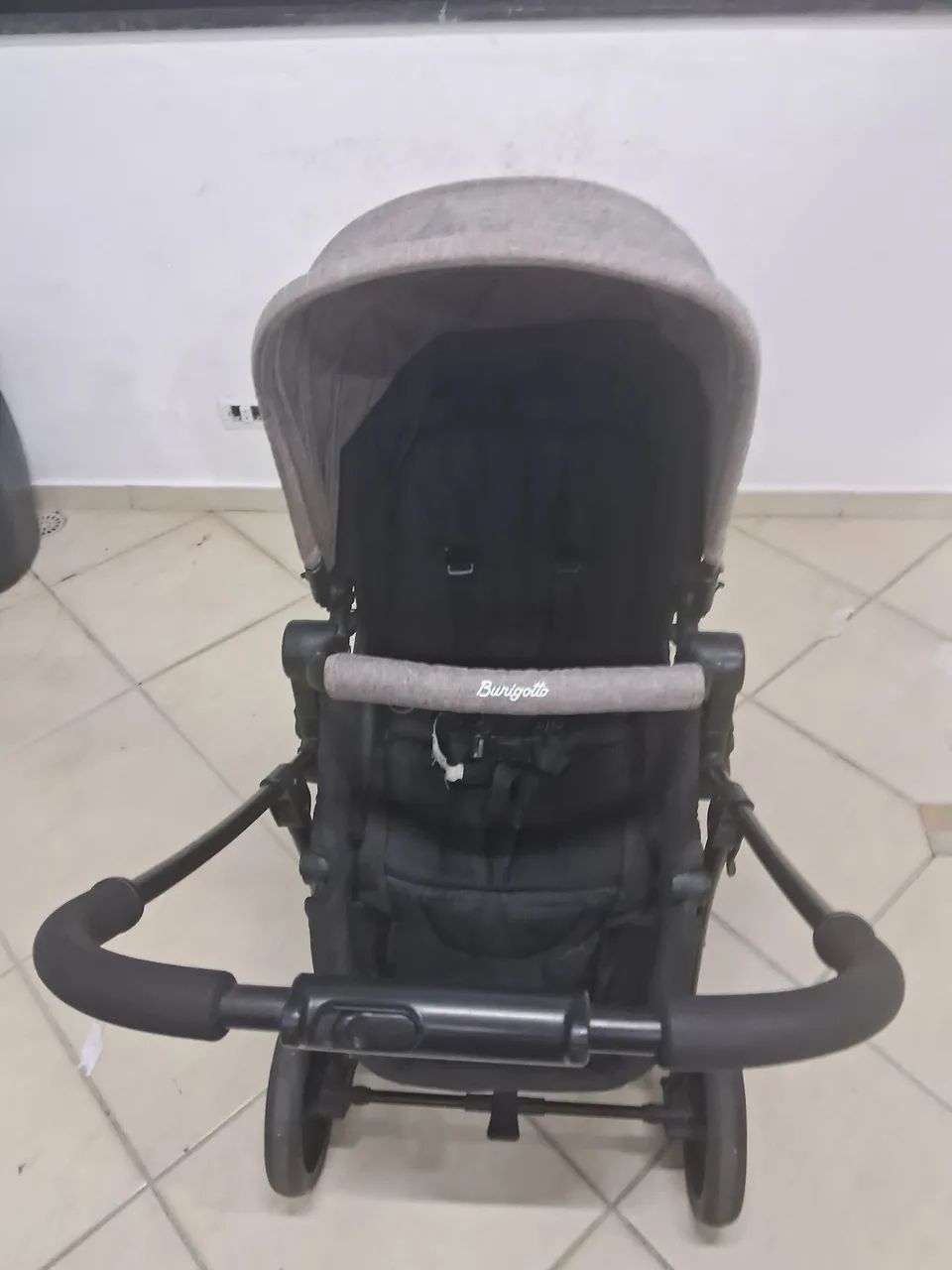 Carrinho de bebê c/berço moisés e bebê conforto acoplado - Foto 2