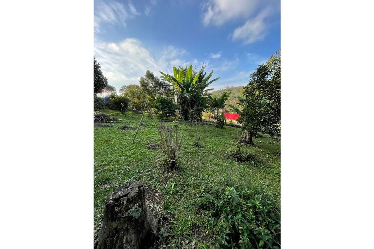 "Chácara Ideal em Suzano: Conforto e Tranquilidade" - Foto 2