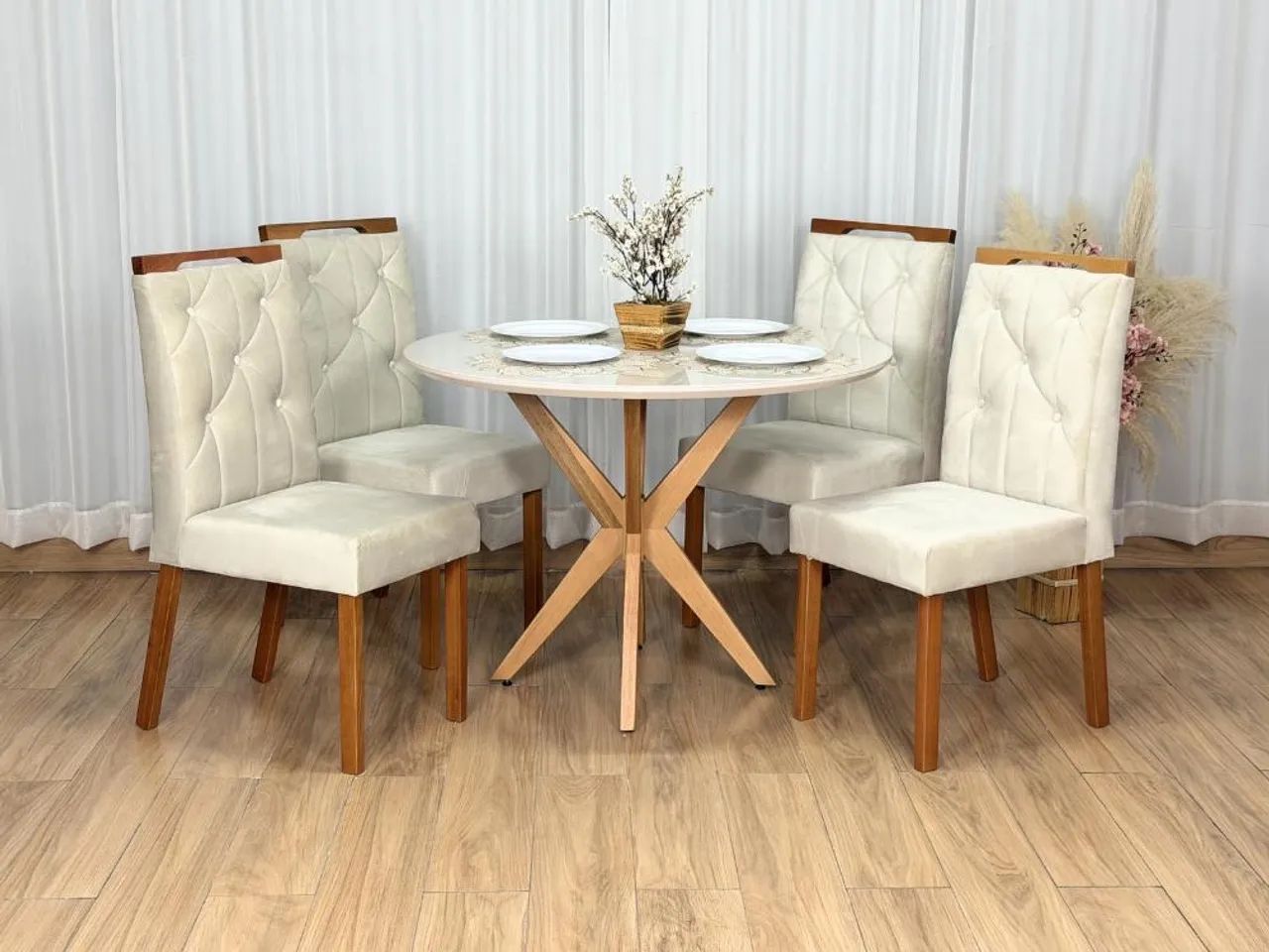Mesa de Jantar Circular Simpatia 1.08×1.08 c/4 Cadeiras  - Foto 2
