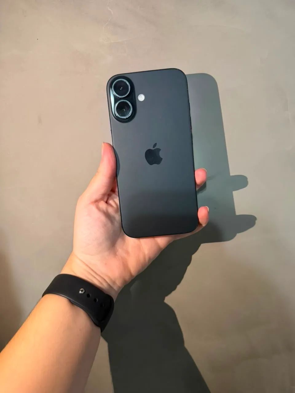 Iphone 16 - 128GB