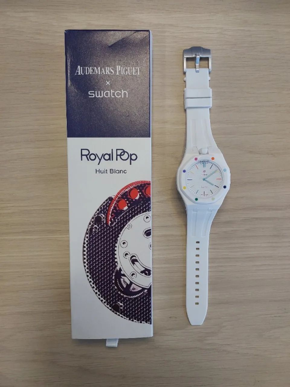 Relógio Swatch x AP Royal Pop Huit Blanc