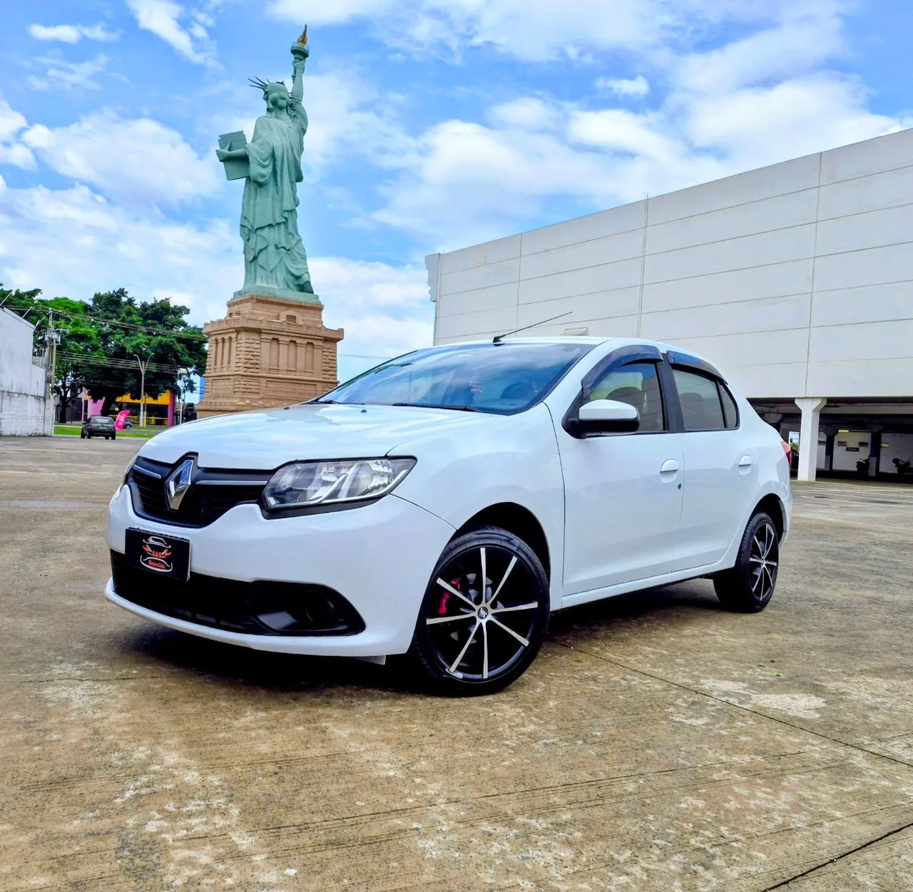 Renault Logan Expression Hi-flex 1.6 8V 4P 2015