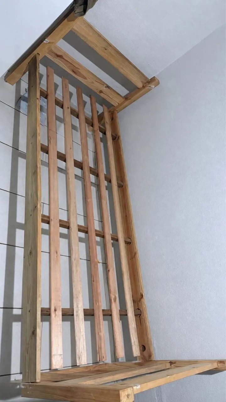 Cama de madeira ( solteiro) - Foto 2