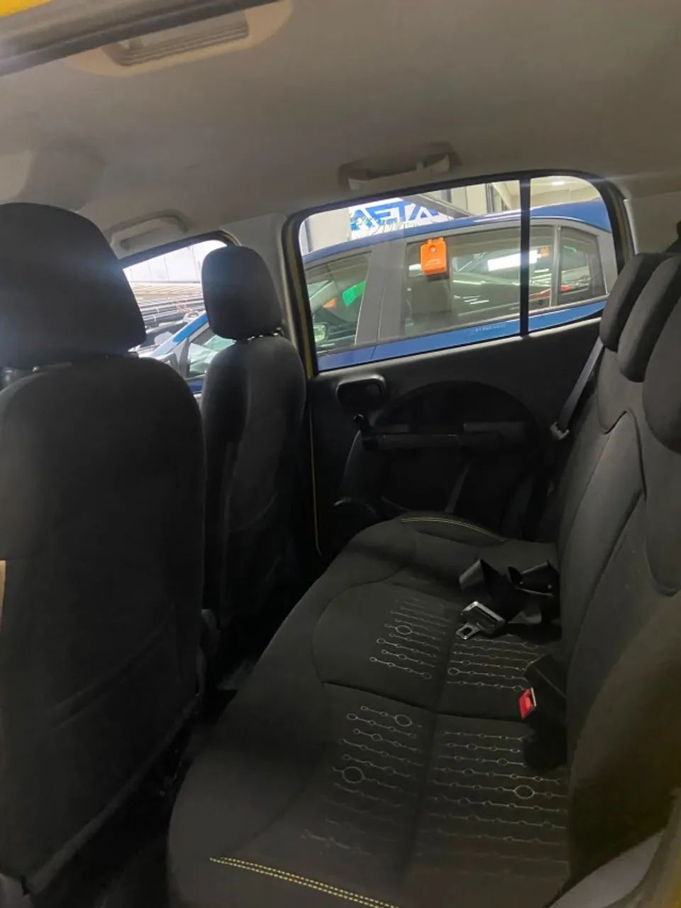 Fiat Uno Sporting 1.4 EVO Fire Flex 8V 4P 2013 - Foto 5