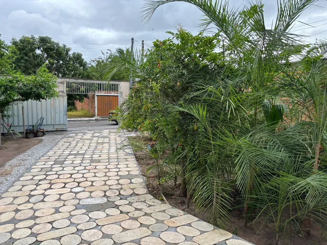 CASA EM ARUANÃ-GO / 02 QTS - LOTE: 403m2 - Foto 4
