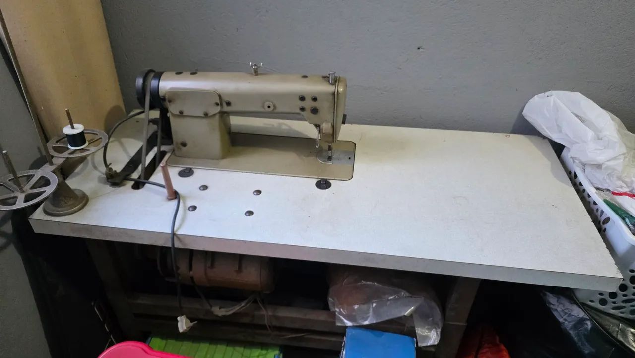 Maquina de costura 