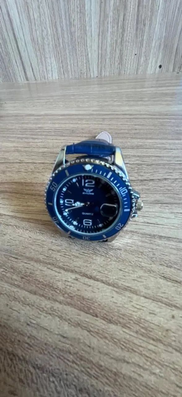 Relógio  com pulseira de couro  - Foto 3