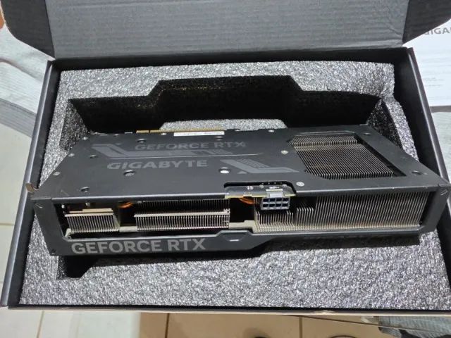 RTX 4070 Gigabyte Windforce OC 12gb - Foto 4