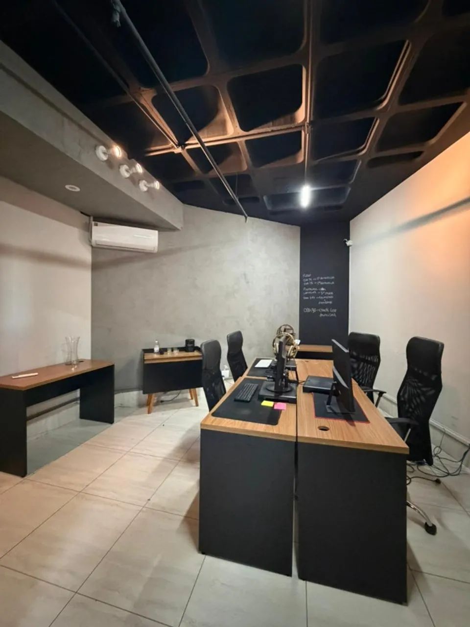 Sala para escritorio com mobilia, 35m2, Edifício JK New Concept Business 3500 - Foto 2