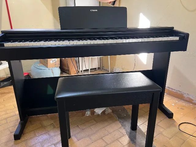 Piano digital Yamaha Arius YDP 105 - Foto 2