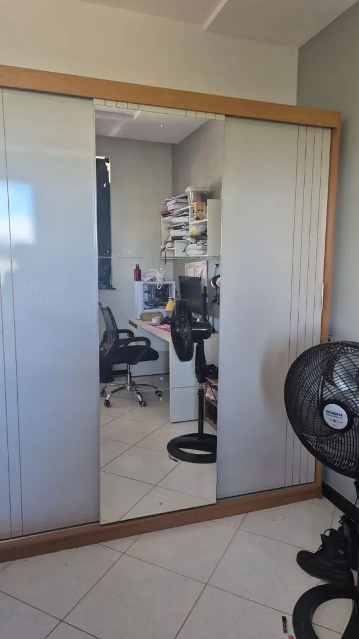 Guarda-Roupa de casal 3 portas de correr com espelho  - Foto 2