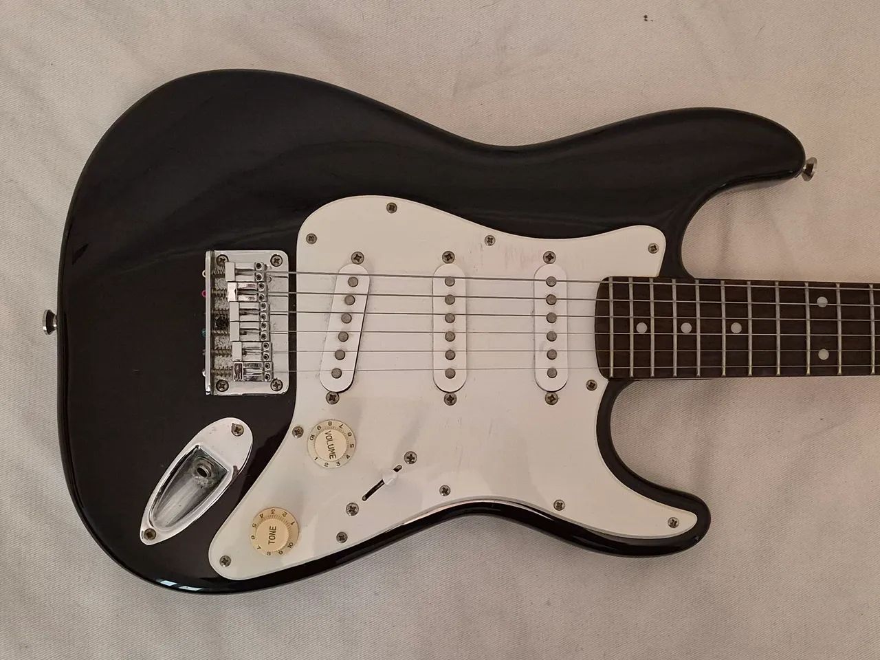 Guitarra FENDER SQUIER MINI Stratocaster - Instrumentos musicais