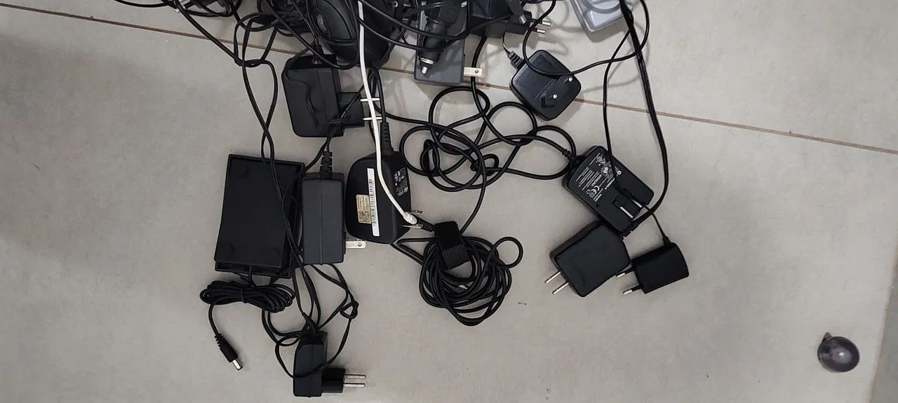 Lote de carregadores fontes diversos 