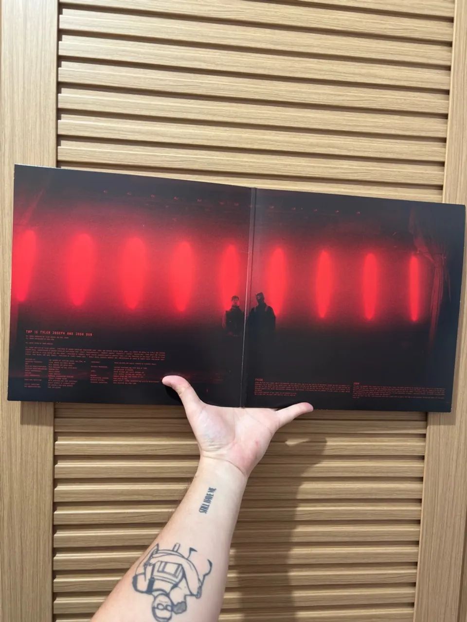 Vinil Twenty One Pilots - Clancy (Clear/Red Splatter) - Foto 2