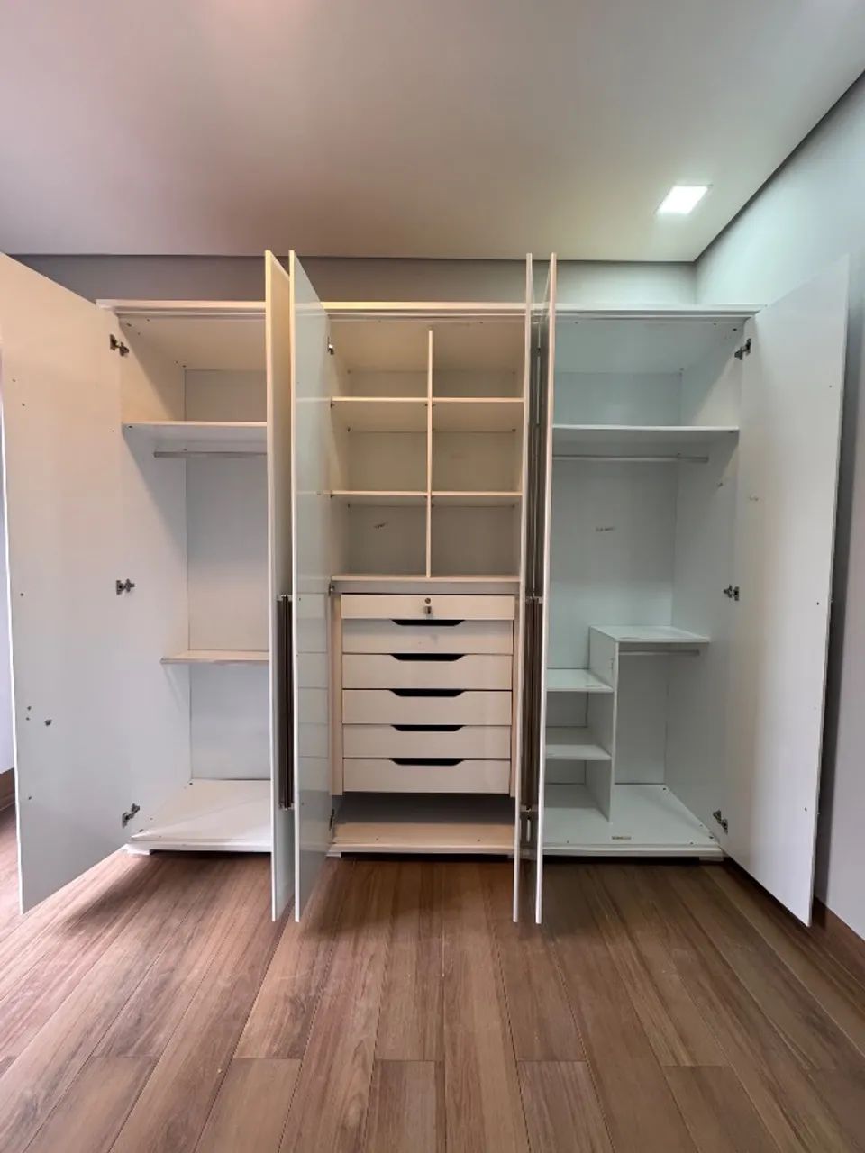 Guarda roupa casal  - Foto 2