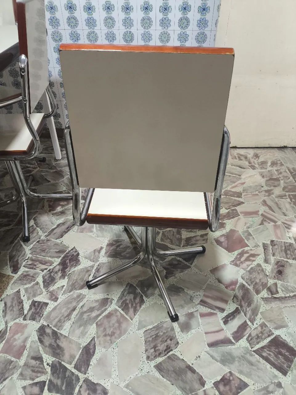 Mesa com 6 cadeiras - Foto 3