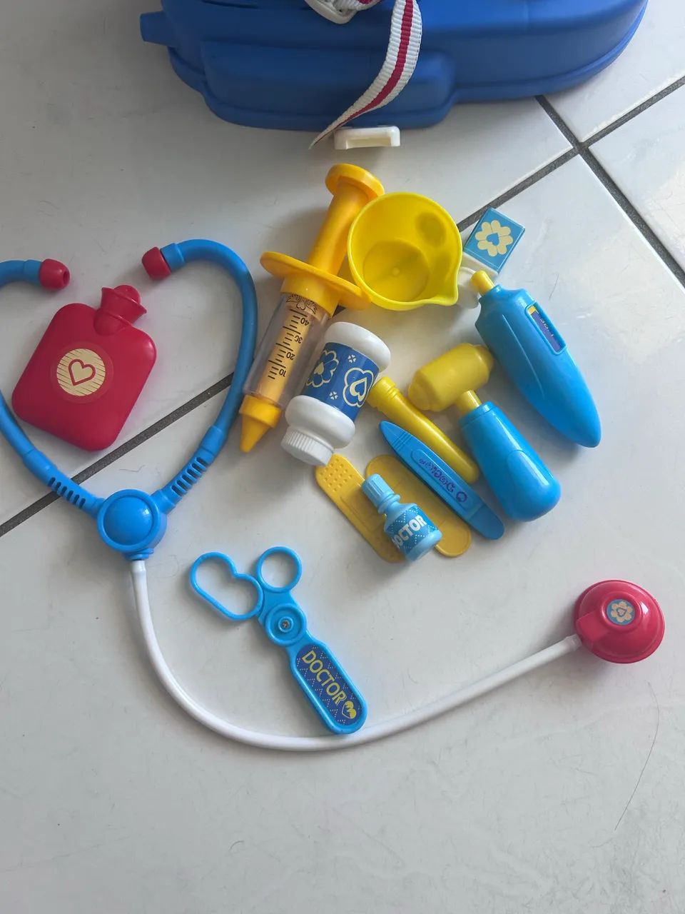Kit médico de brinquedo  - Foto 6