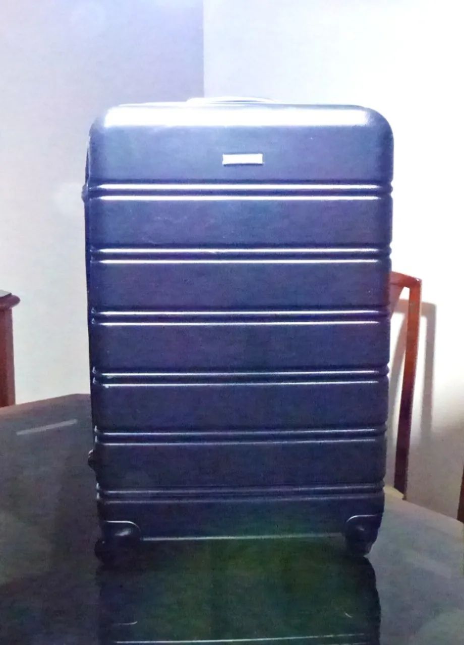 Mala de Viagem Grande 32kg Excelente Estado