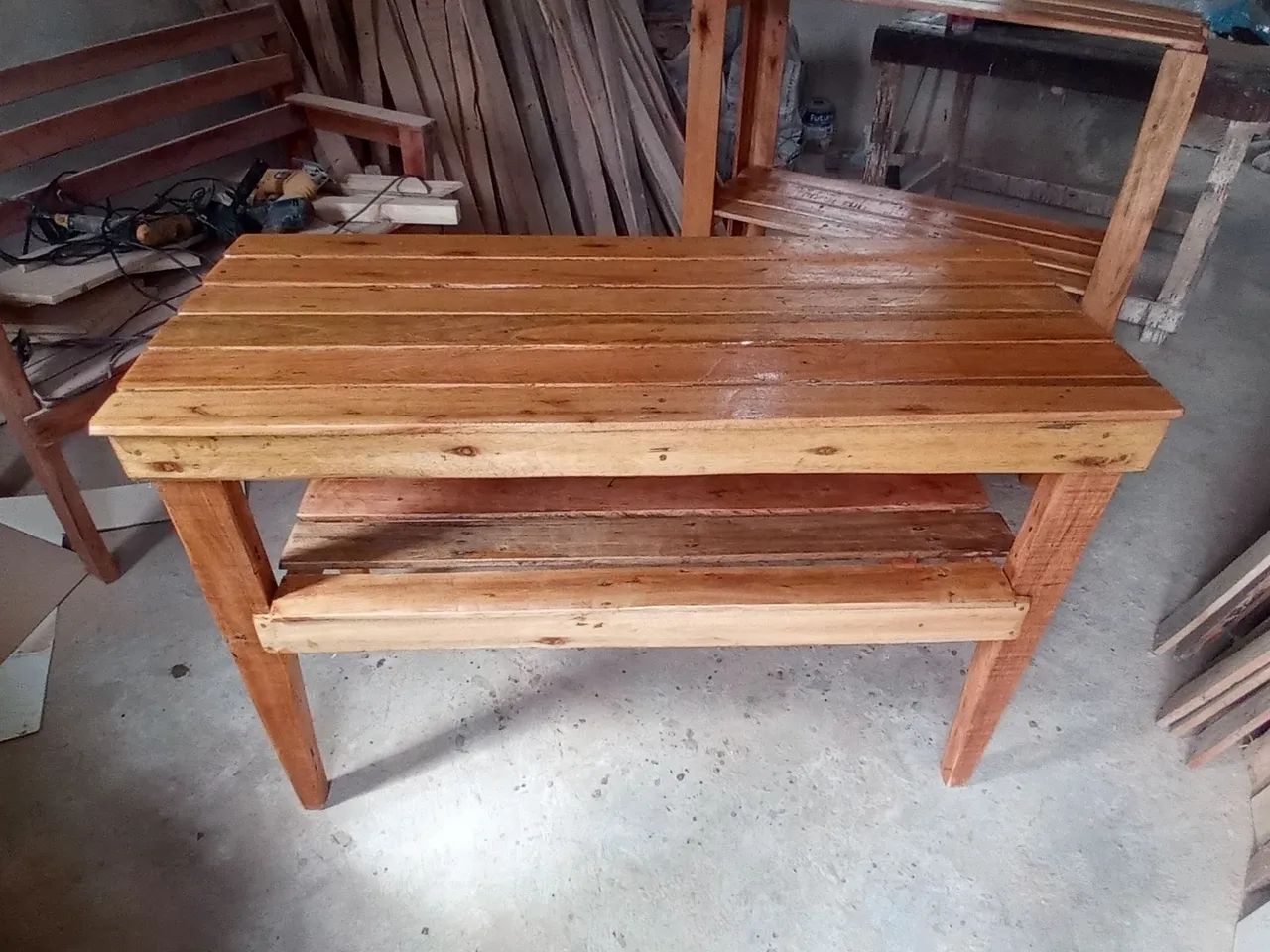 Mesa tipo aparador com prateleira rústica - Foto 2