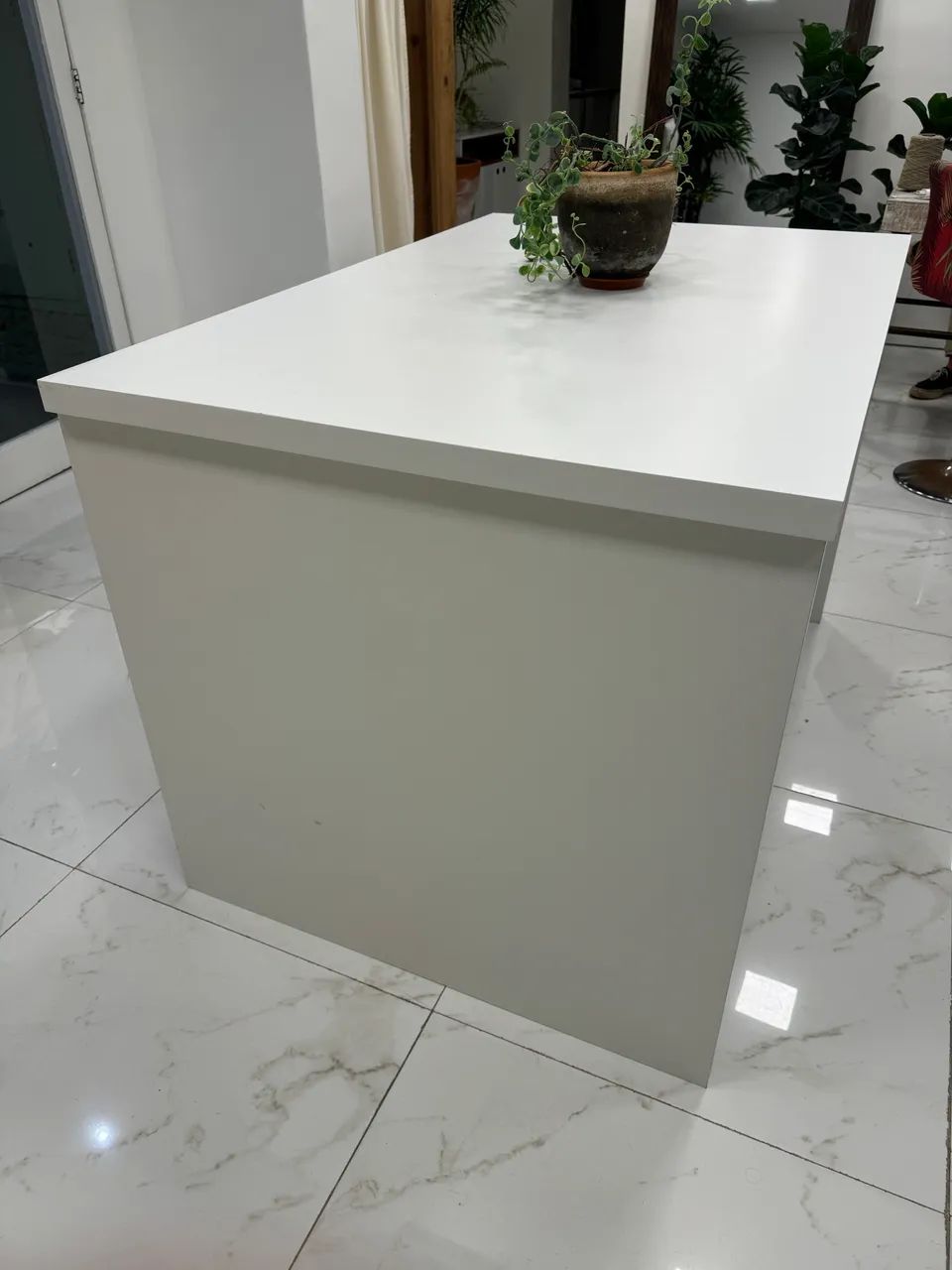 Mesa branca grande em MDF - Foto 4